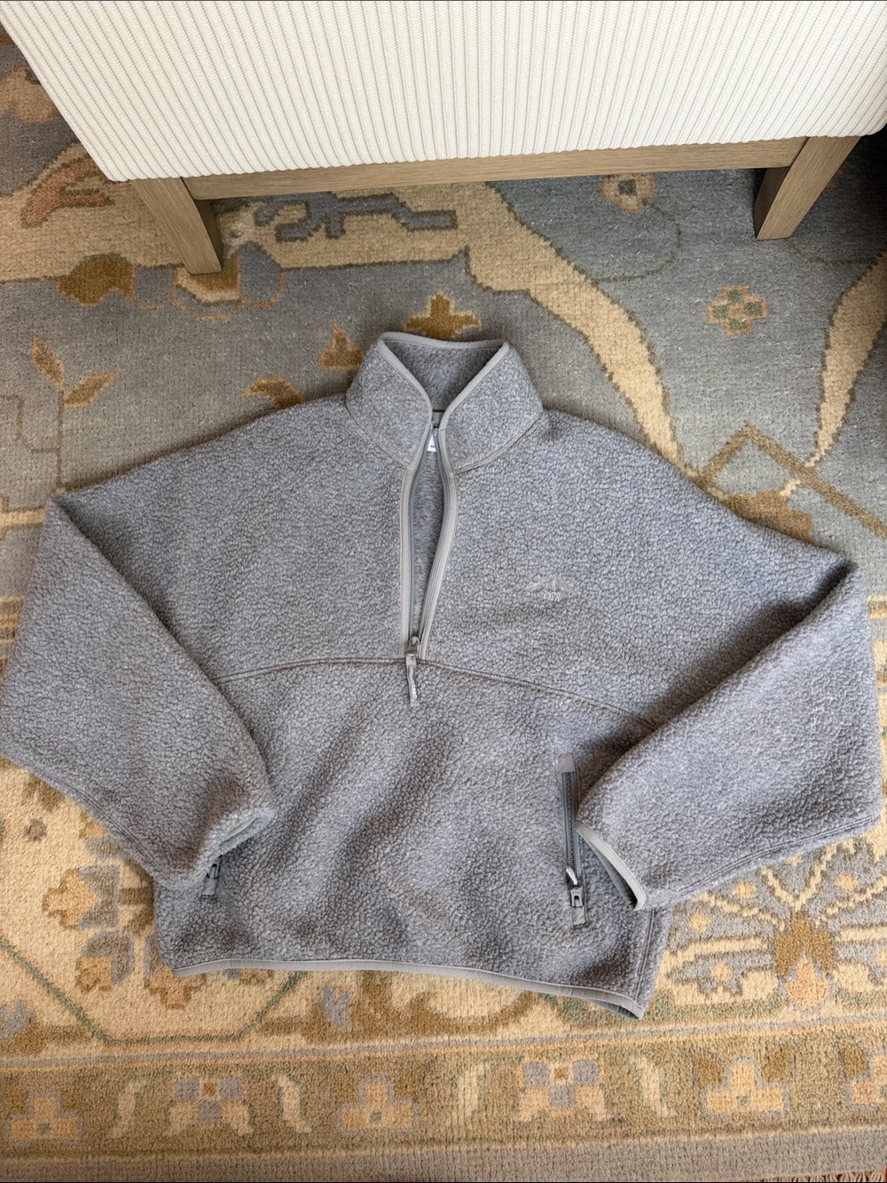 TNA Aritzia mountain fleece